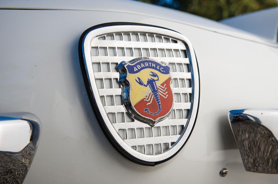 Логотип Abarth 850 Coupe Scorpione 1959 года  (фото 5 из 7)